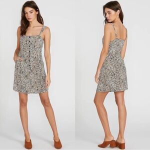 Volcom 1 Minute More Leopard Print Pocket Button Down Mini Dress Small NEW